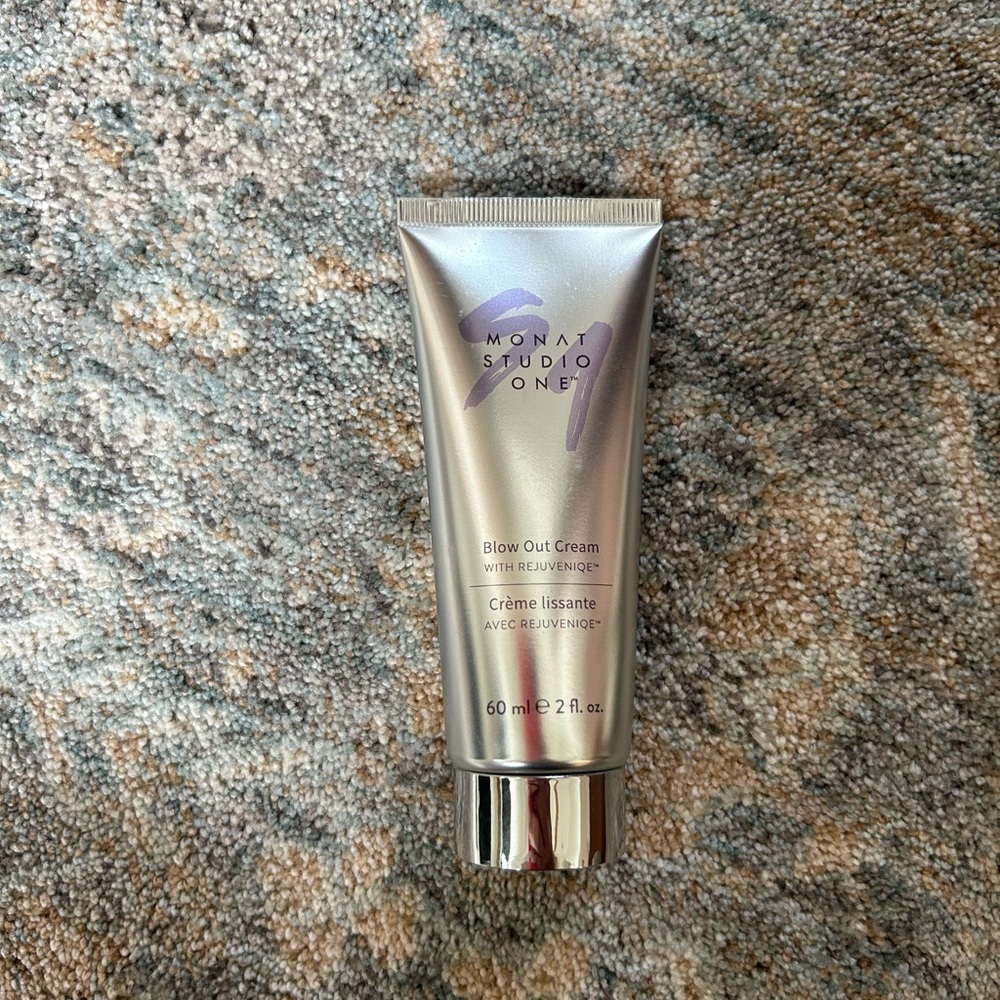 Monat travel size blow out cream